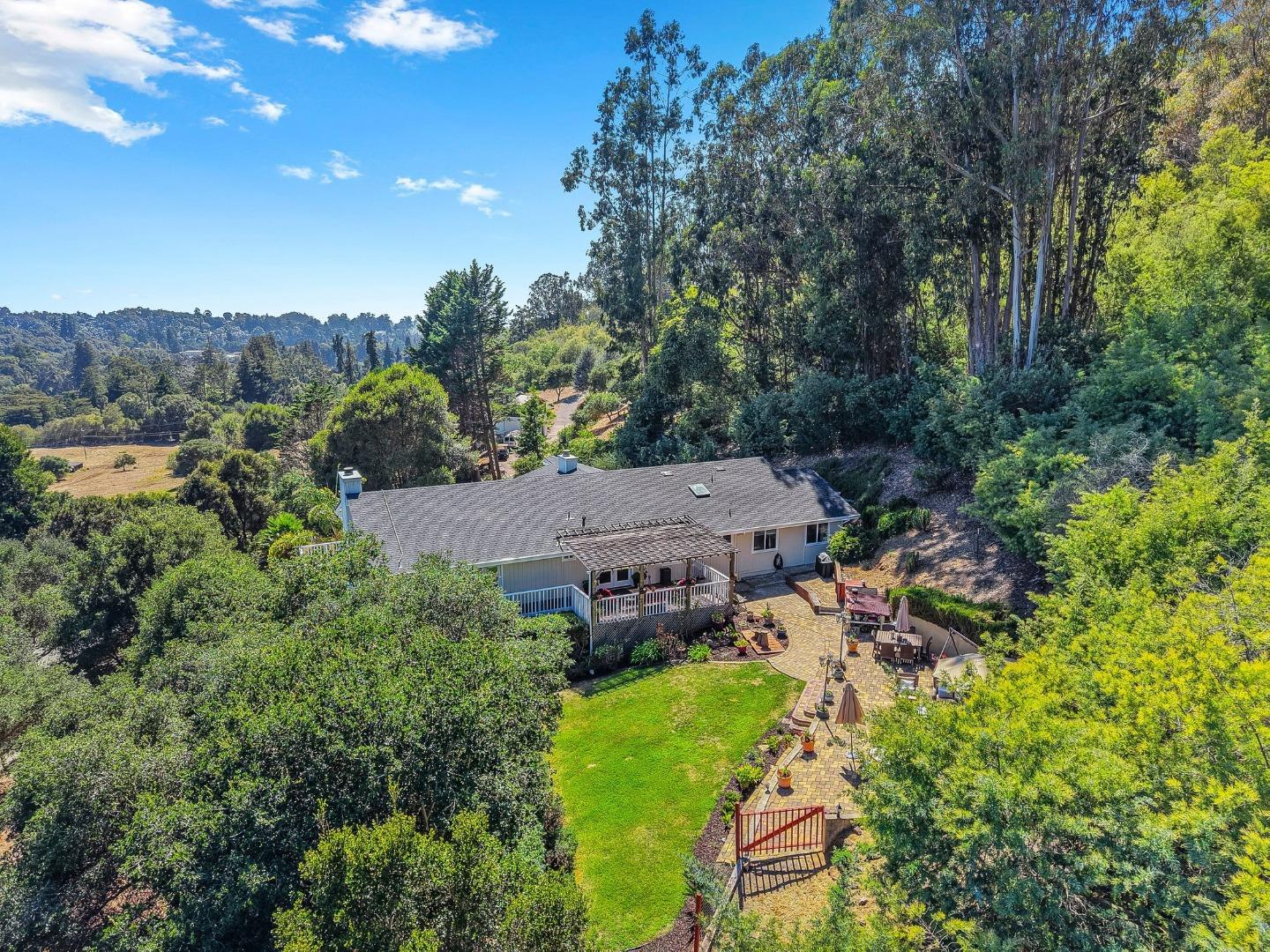 200 Marthas Way, Aptos, CA 95003