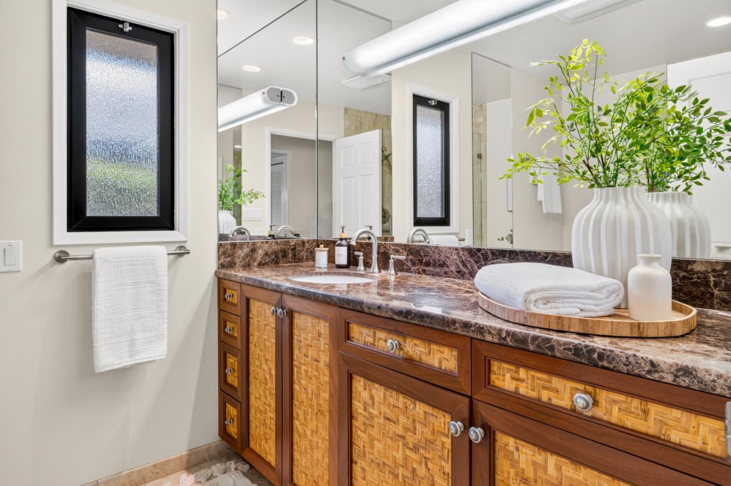 37 Del Mesa Carmel, Carmel, CA 93923