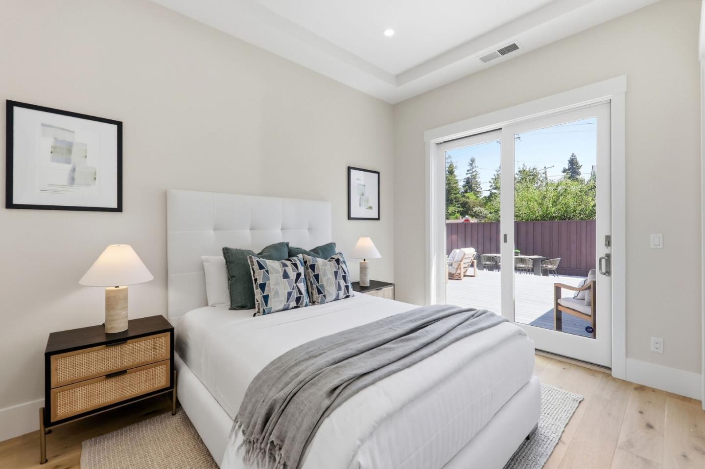 3990 Laguna Avenue, PaloAlto, CA 94306