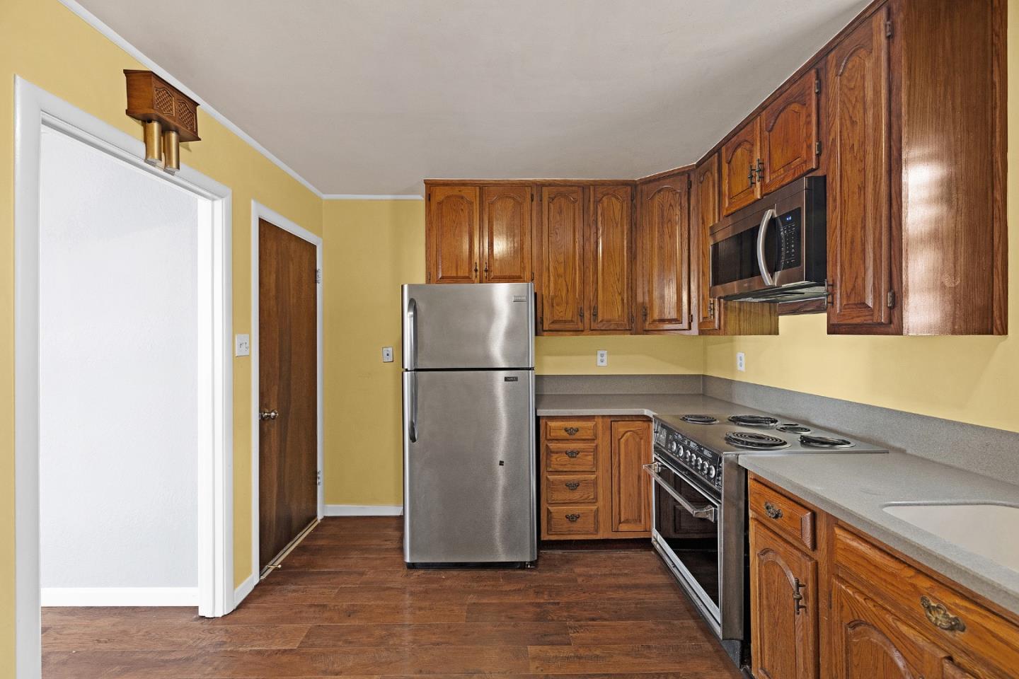 141 Linden Avenue, SanBruno, CA 94066