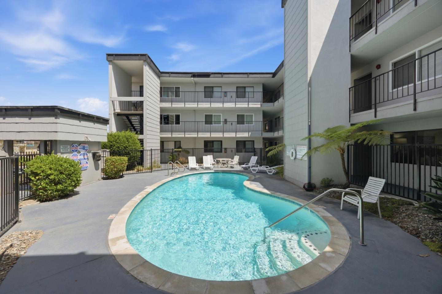 815 Balboa Avenue, #106, Capitola, CA 95010