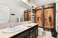 911 Trinity Drive, Hollister, CA 95023