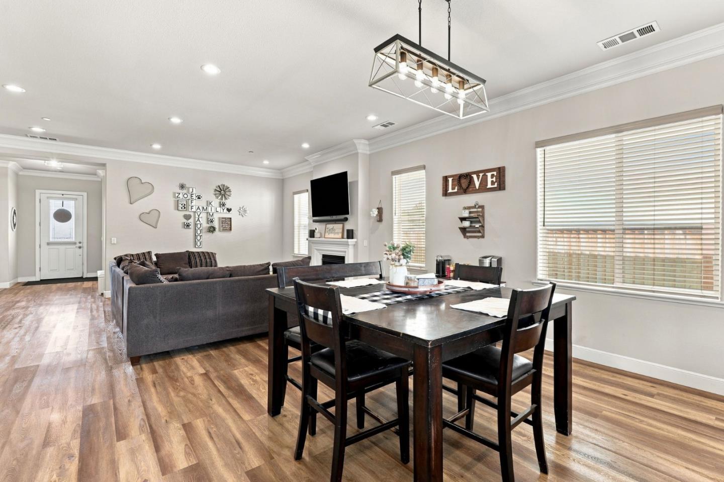 911 Trinity Drive, Hollister, CA 95023