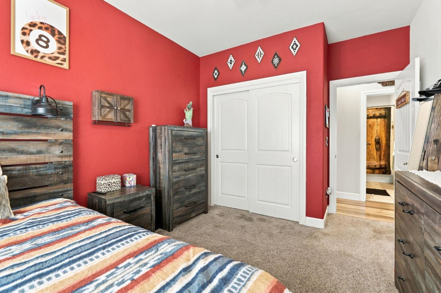 911 Trinity Drive, Hollister, CA 95023