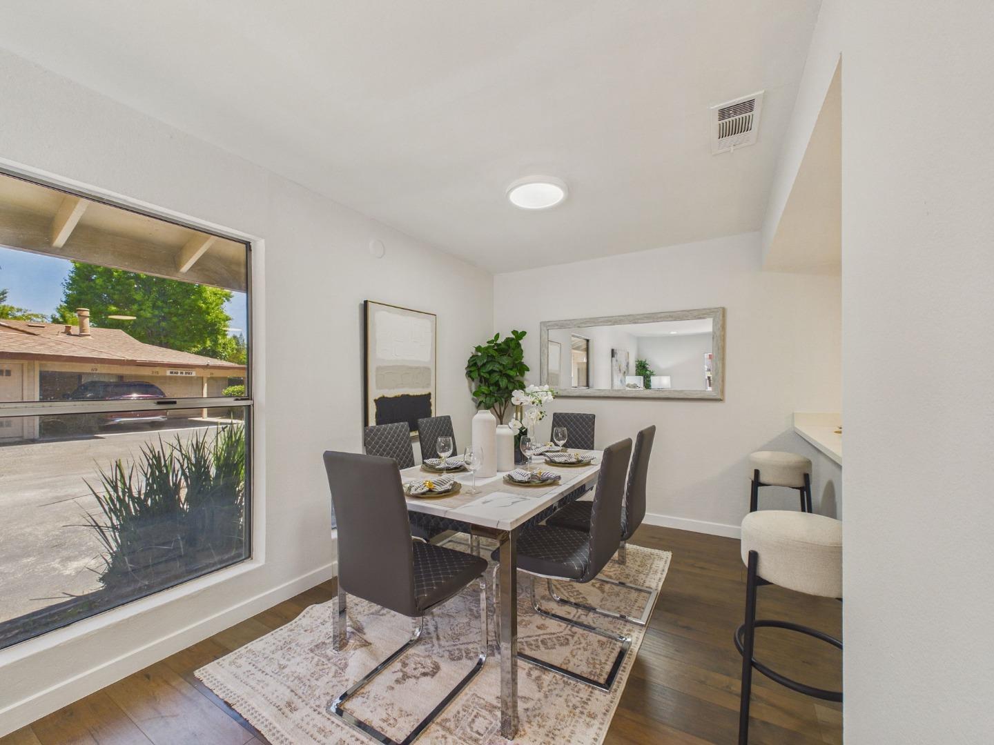 215 Red Oak Drive, #G, Sunnyvale, CA 94086