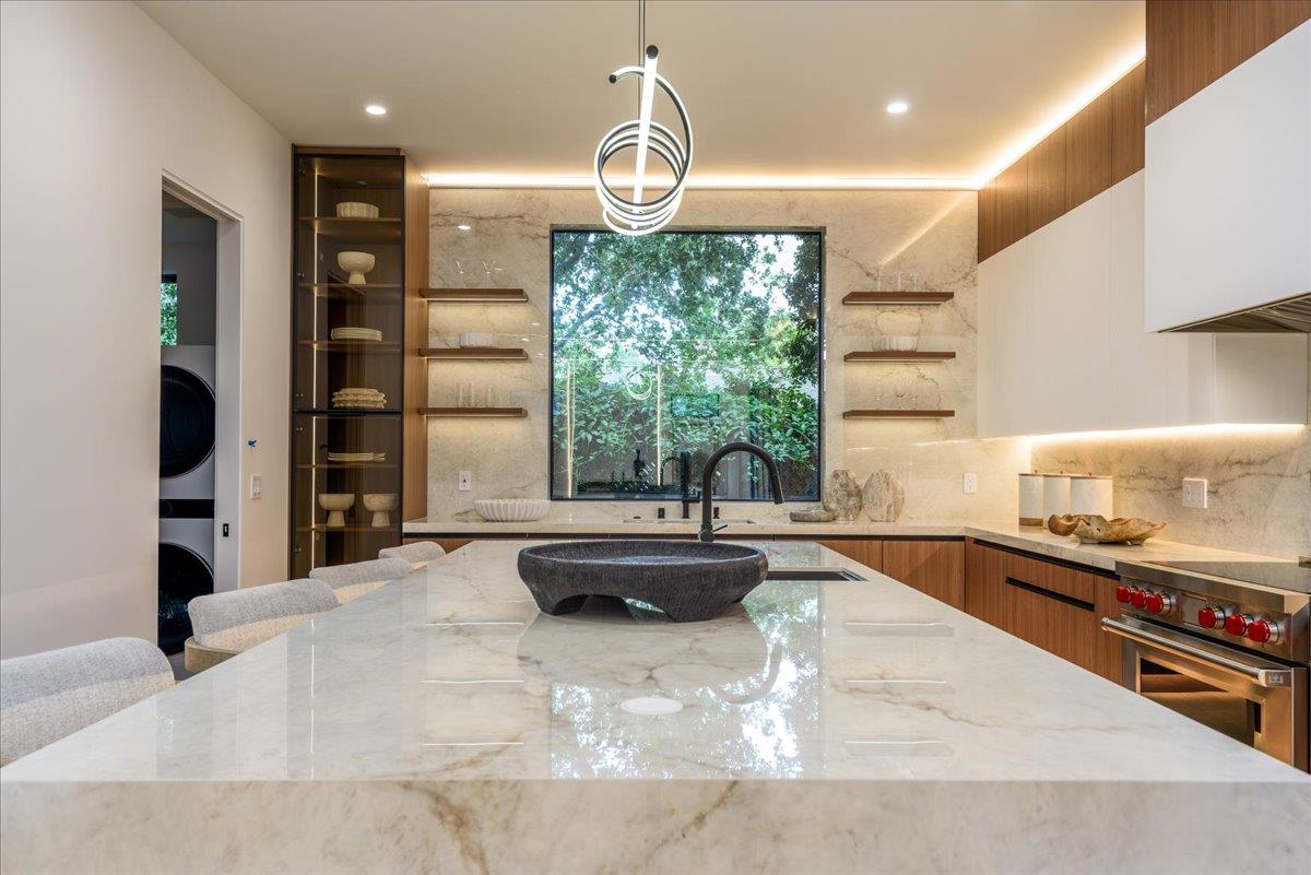 3841 Alameda De Las Pulgas, MenloPark, CA 94025