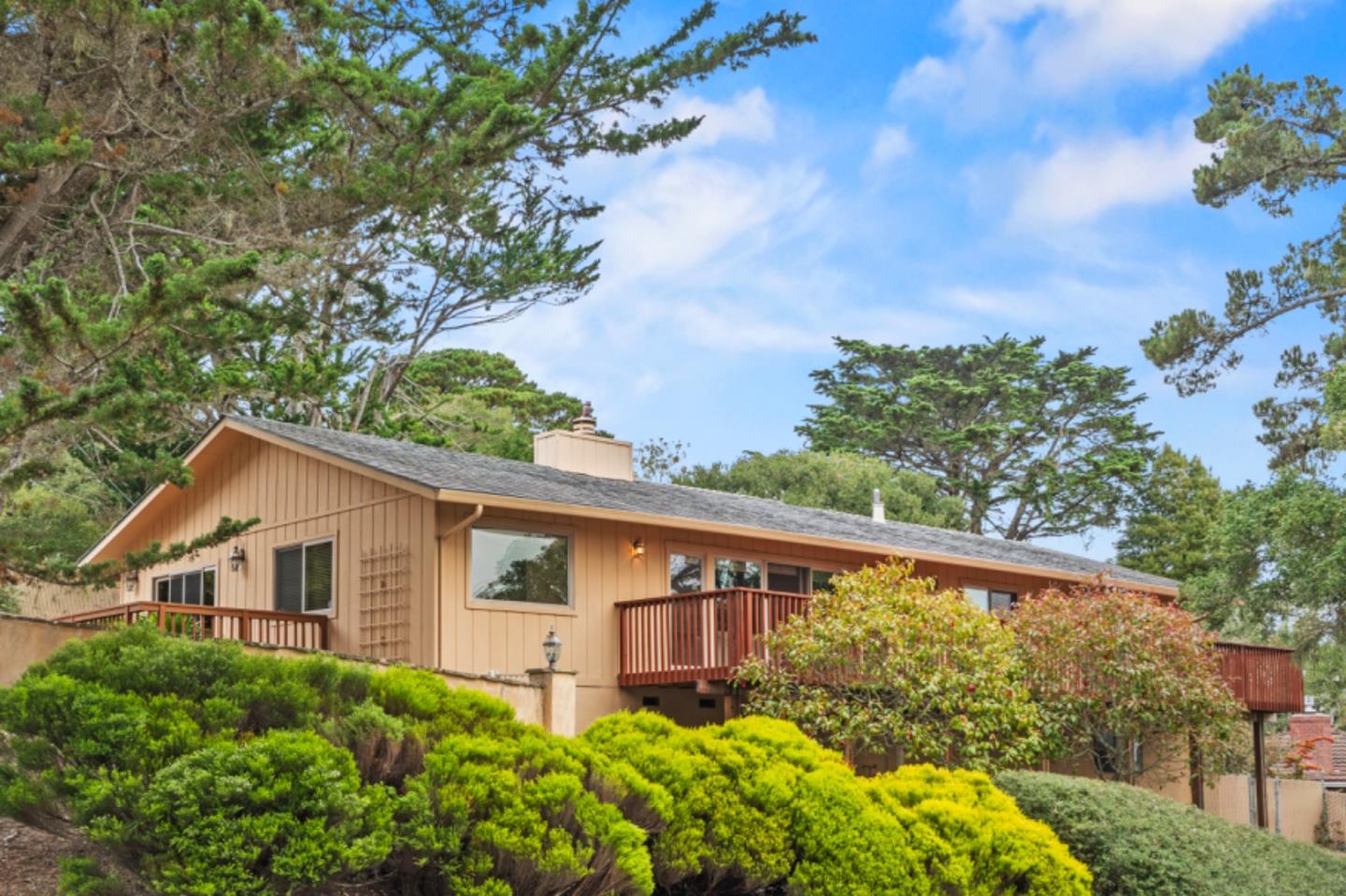 Monterey, CA 93940