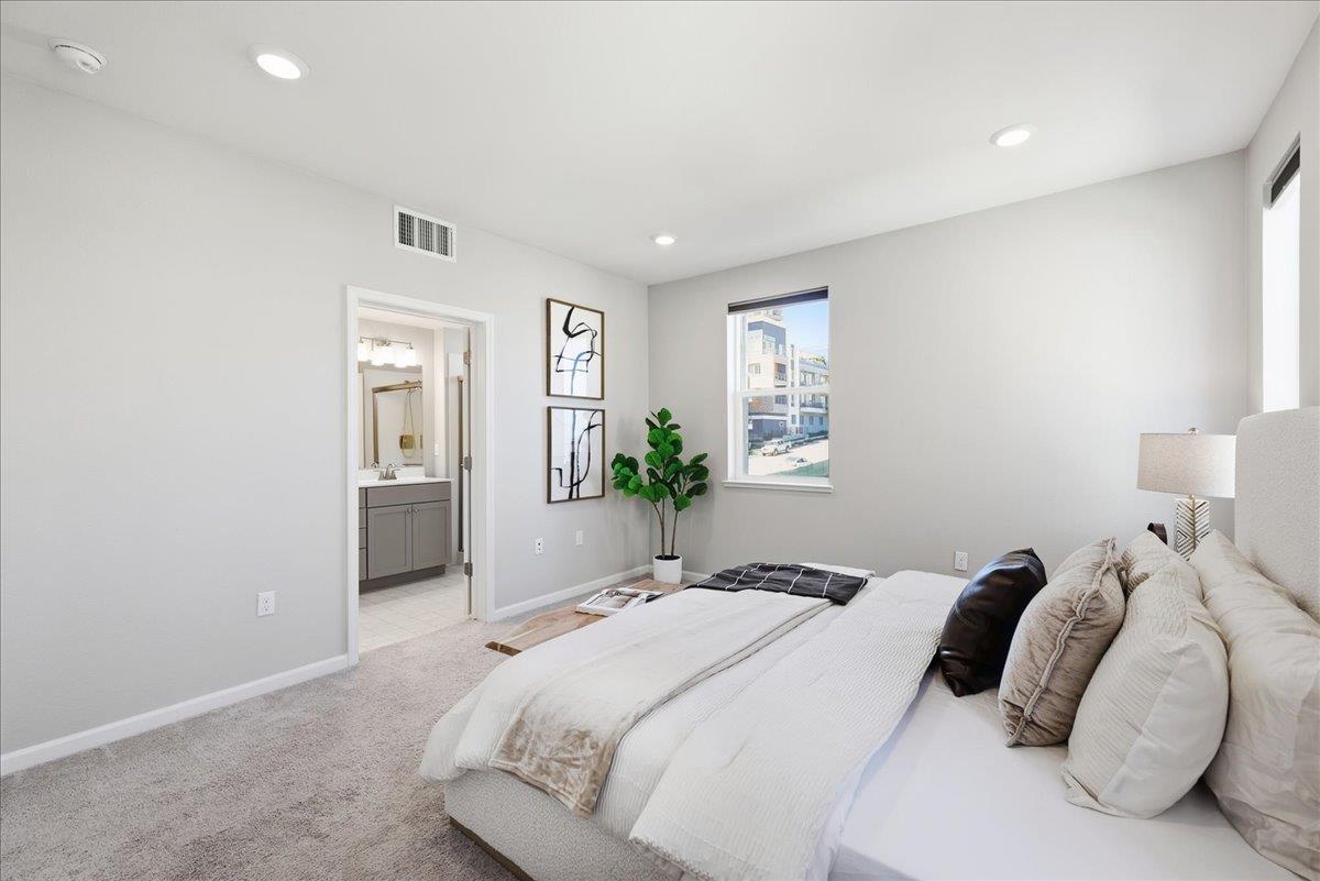 337 Llano De Los Robles Avenue, #7, SanJose, CA 95136