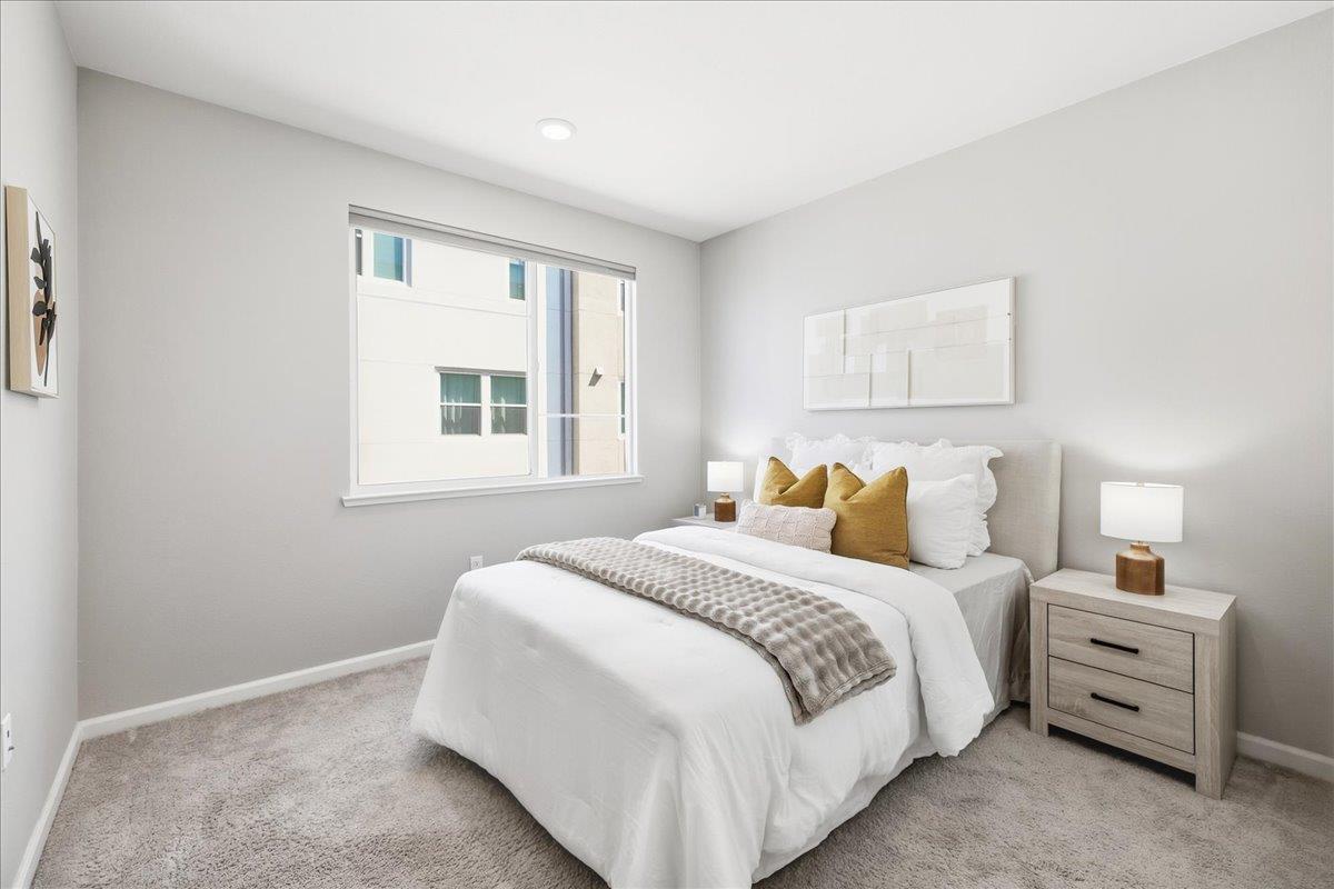 337 Llano De Los Robles Avenue, #7, SanJose, CA 95136
