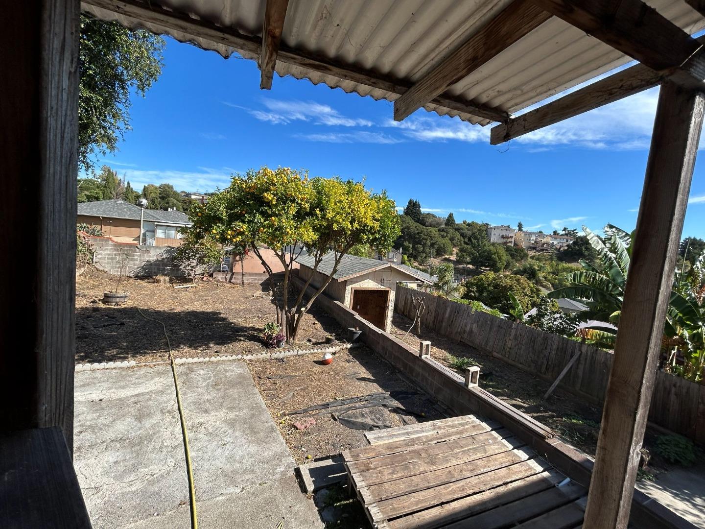 551 Vallejo Avenue, Rodeo, CA 94572