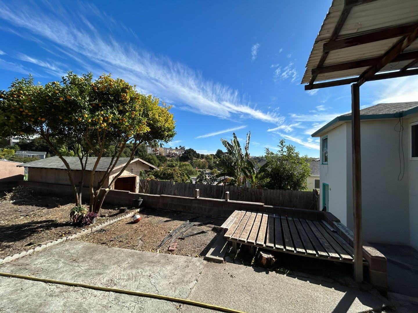551 Vallejo Avenue, Rodeo, CA 94572