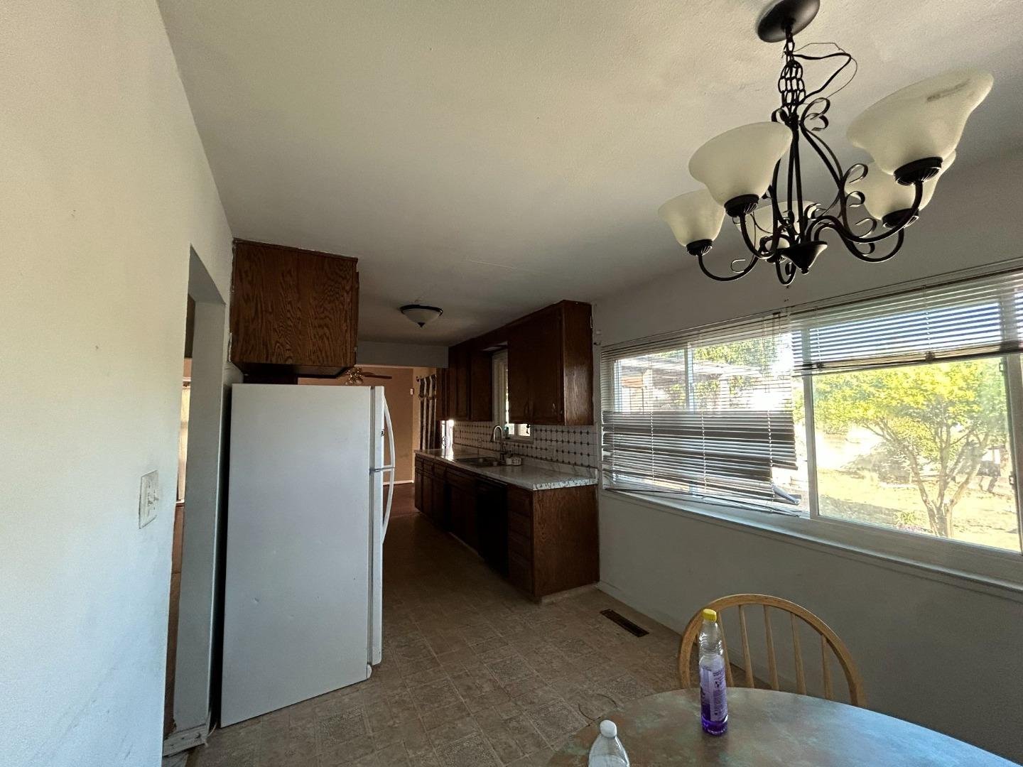 551 Vallejo Avenue, Rodeo, CA 94572
