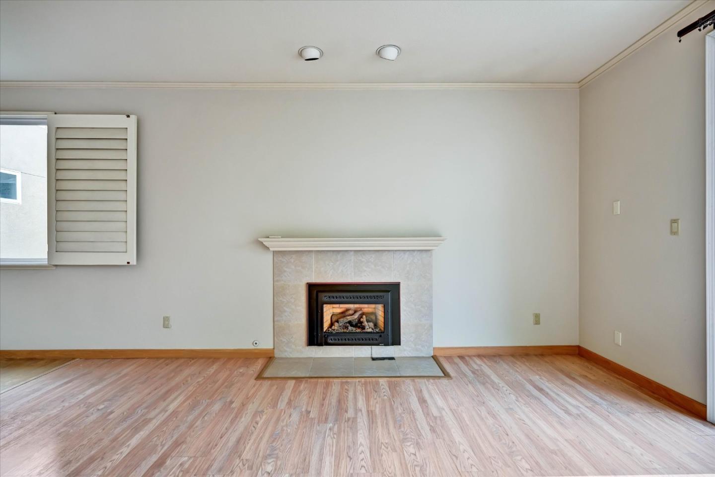 30 Lorton Avenue, #303, Burlingame, CA 94010