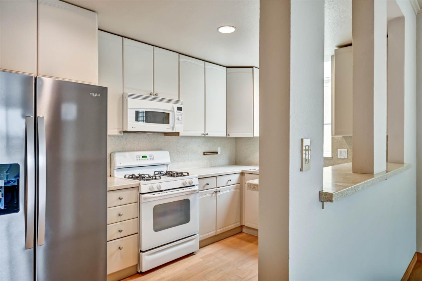 30 Lorton Avenue, #303, Burlingame, CA 94010