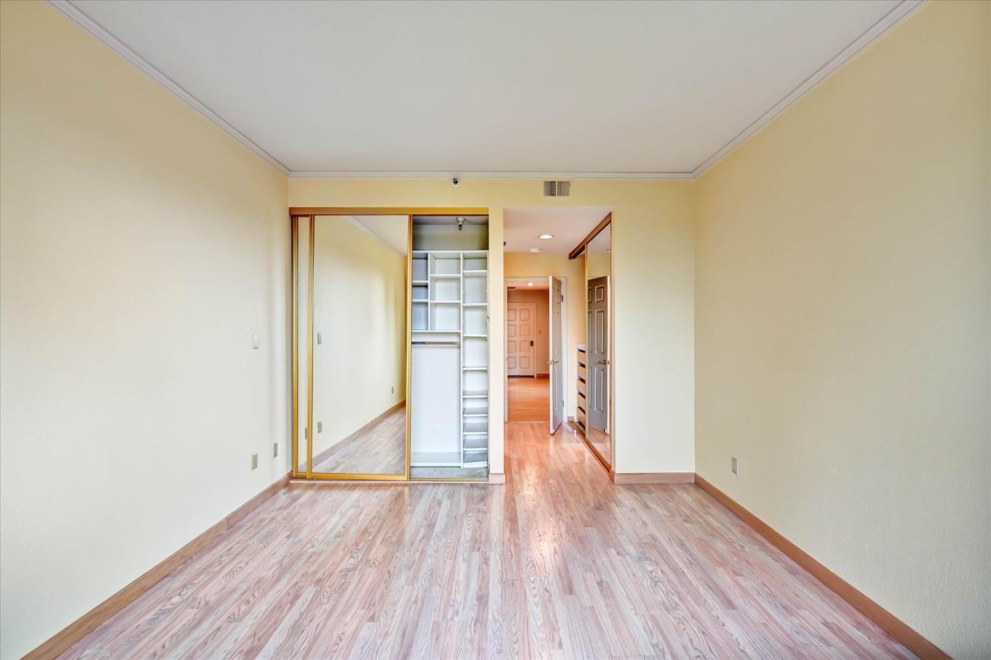 30 Lorton Avenue, #303, Burlingame, CA 94010