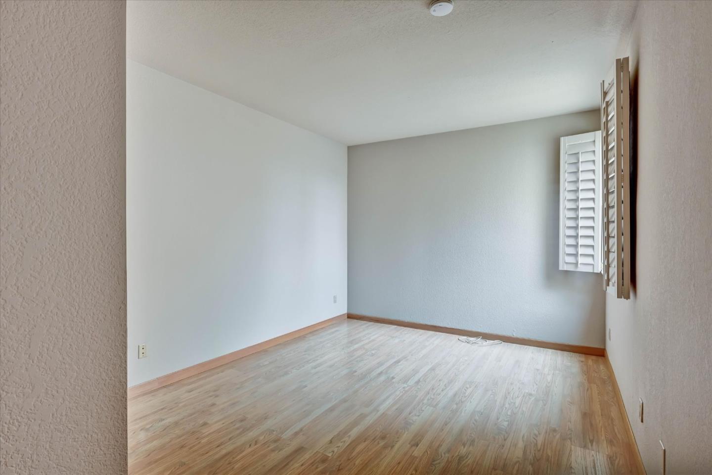30 Lorton Avenue, #303, Burlingame, CA 94010
