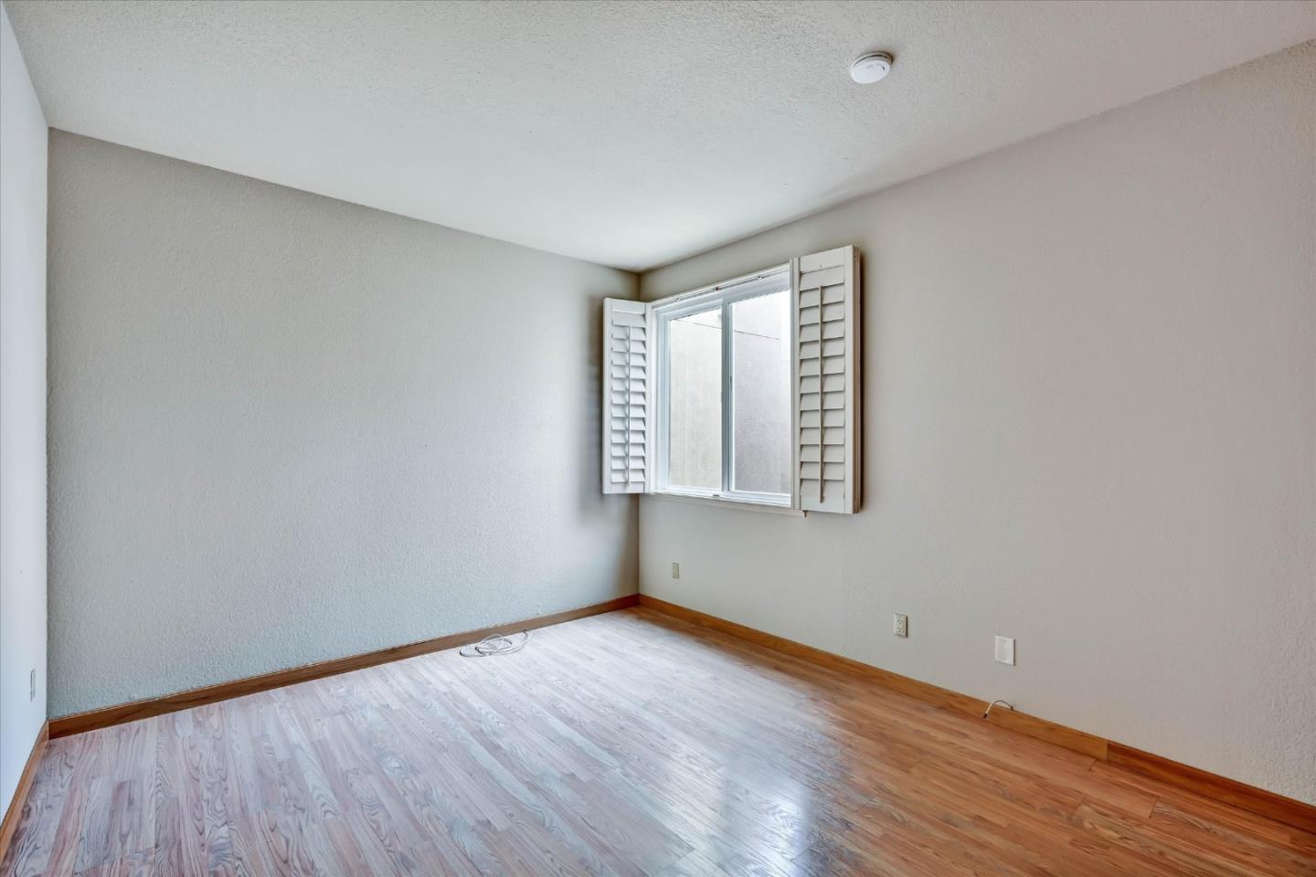 30 Lorton Avenue, #303, Burlingame, CA 94010