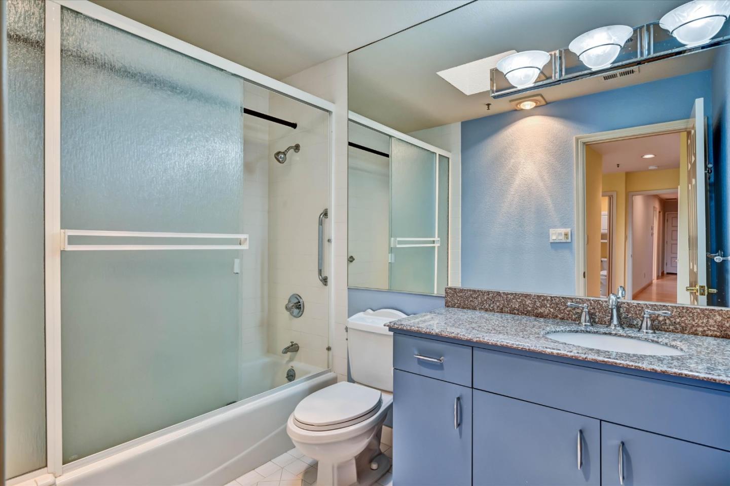 30 Lorton Avenue, #303, Burlingame, CA 94010