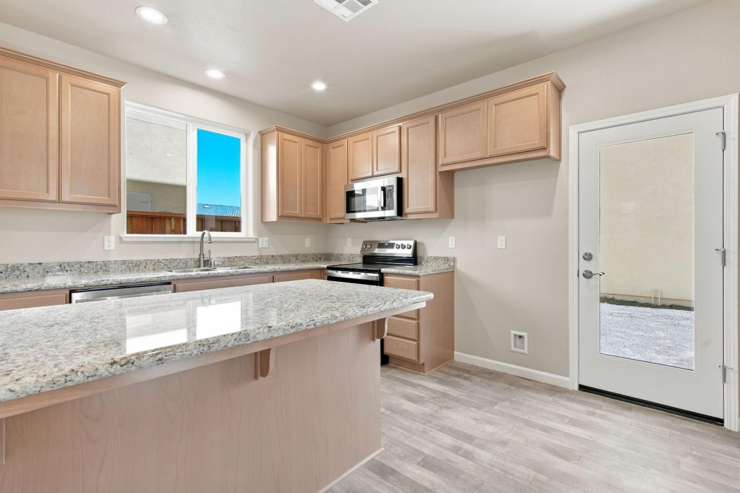 748 Aurora Way, KingCity, CA 93930