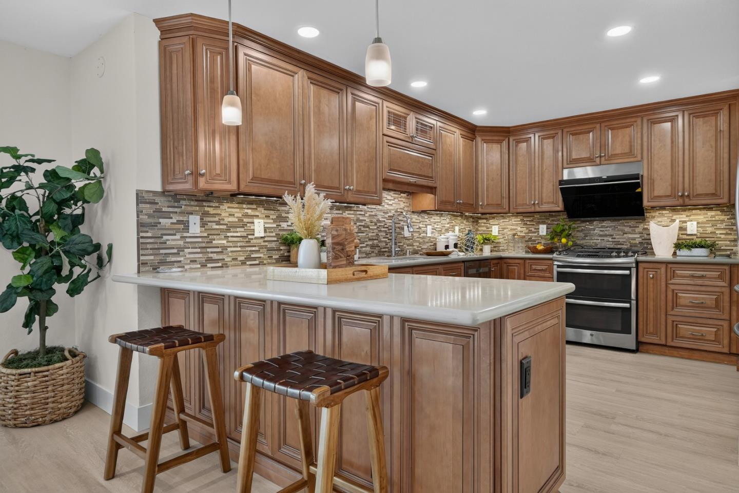 2589 Royal Ann Court, UnionCity, CA 94587