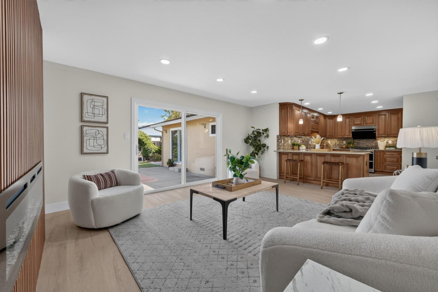 2589 Royal Ann Court, UnionCity, CA 94587