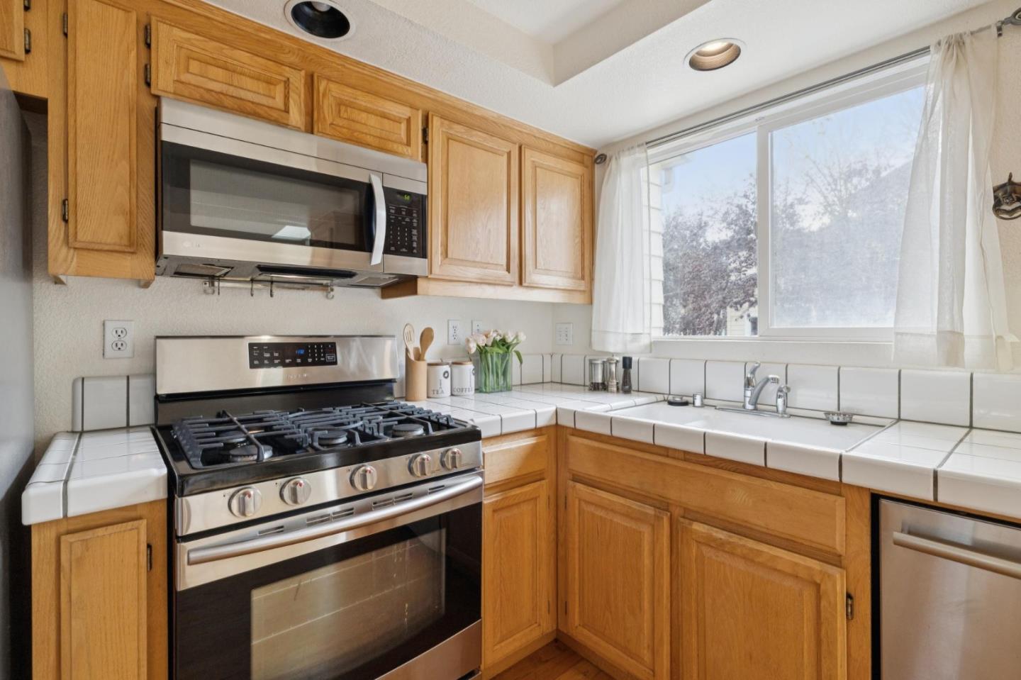 5 Erin Lane, HalfMoonBay, CA 94019