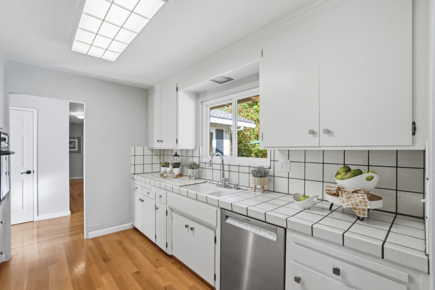 23349 Deerfield Road, LosGatos, CA 95033