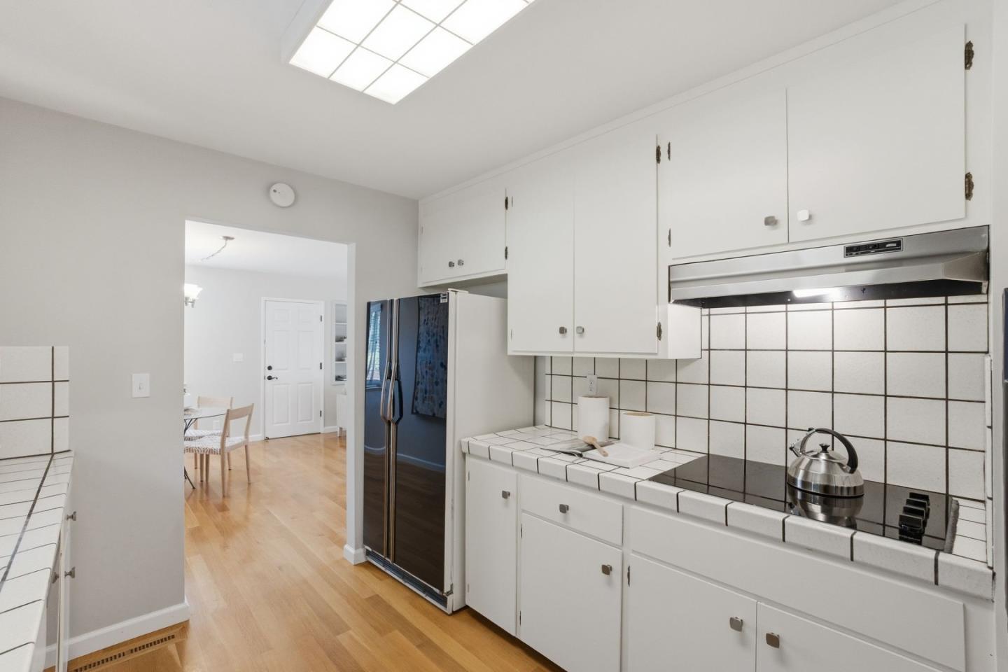 23349 Deerfield Road, LosGatos, CA 95033