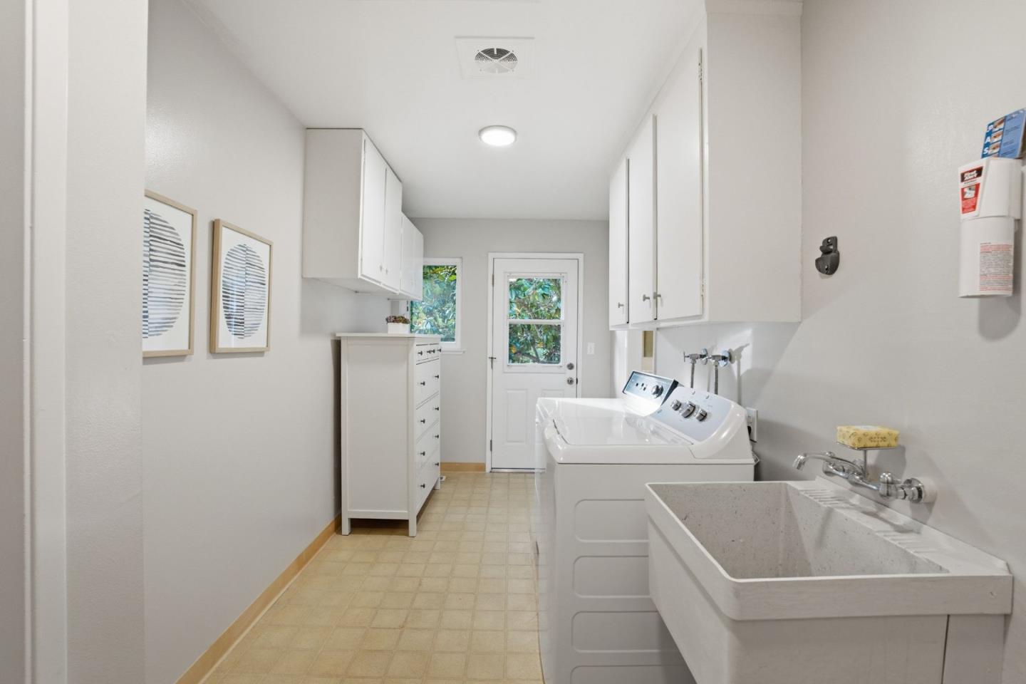 23349 Deerfield Road, LosGatos, CA 95033