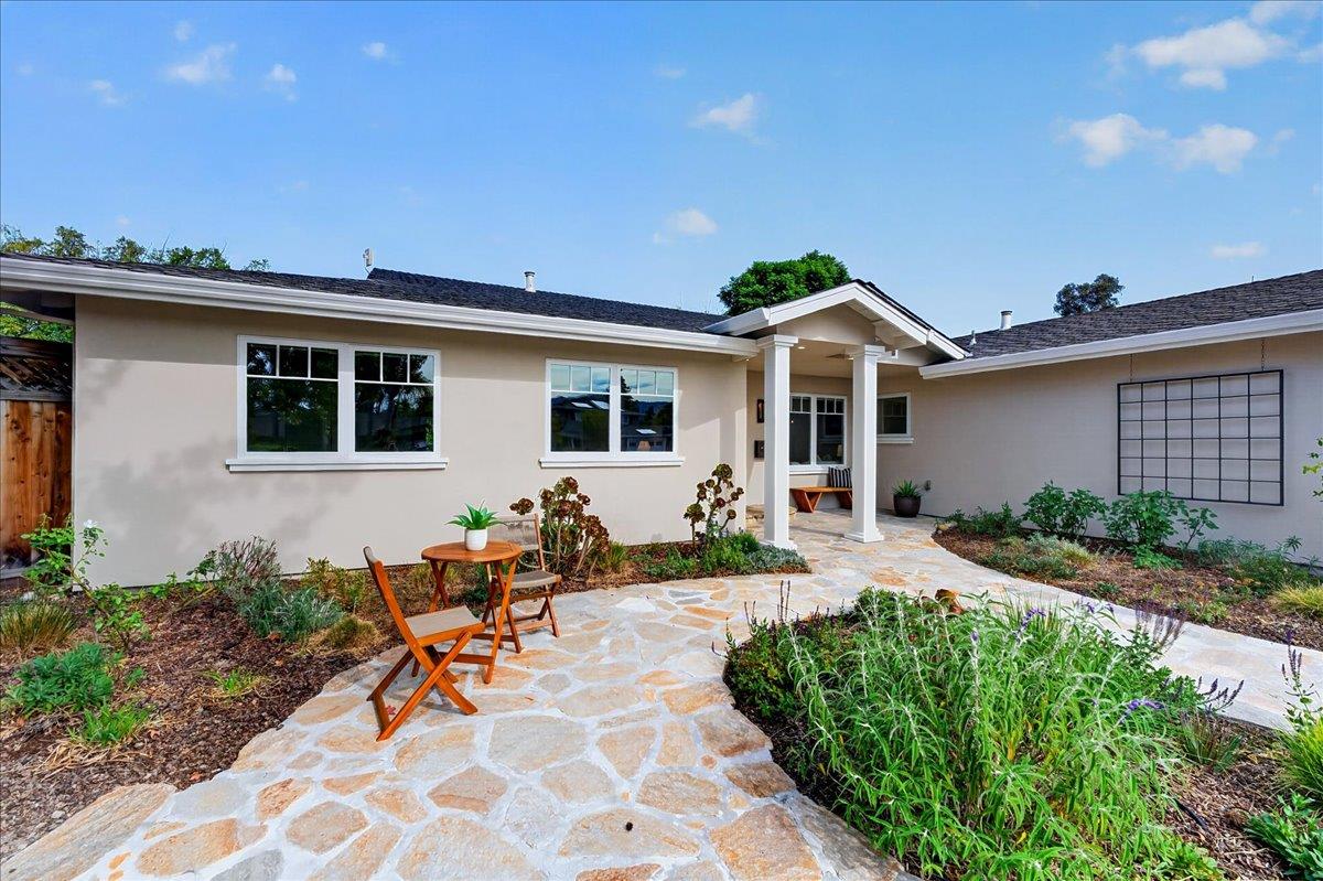 2705 Ramos Court, MountainView, CA 94040