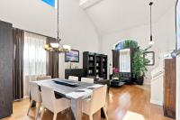 1044 Woodvale Court, SanJose, CA 95116
