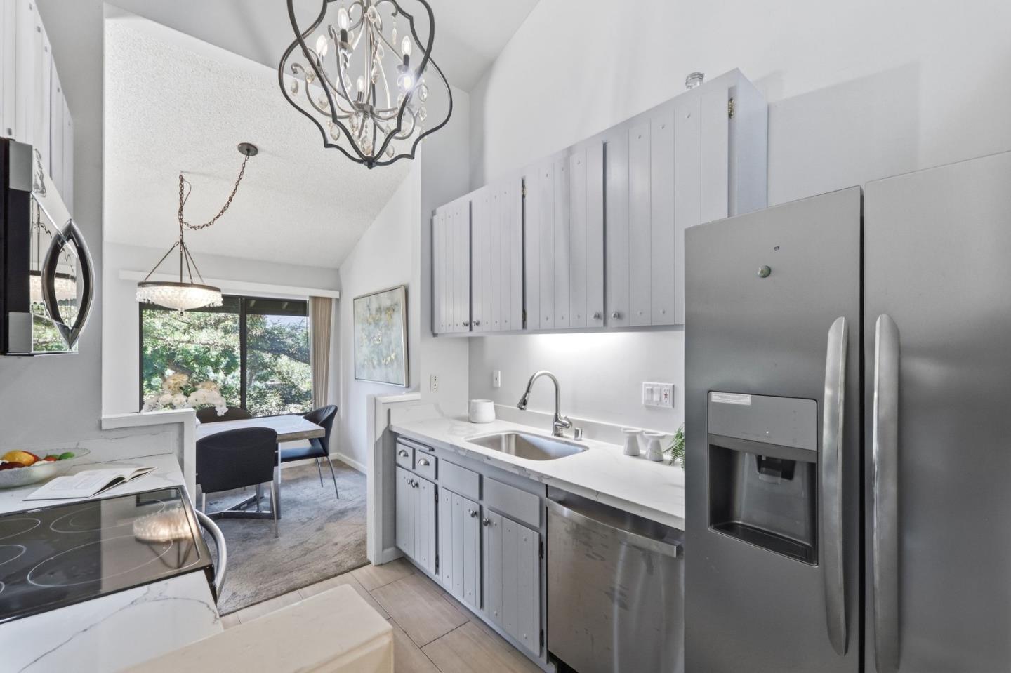 3325 Brittan Avenue, #10, SanCarlos, CA 94070