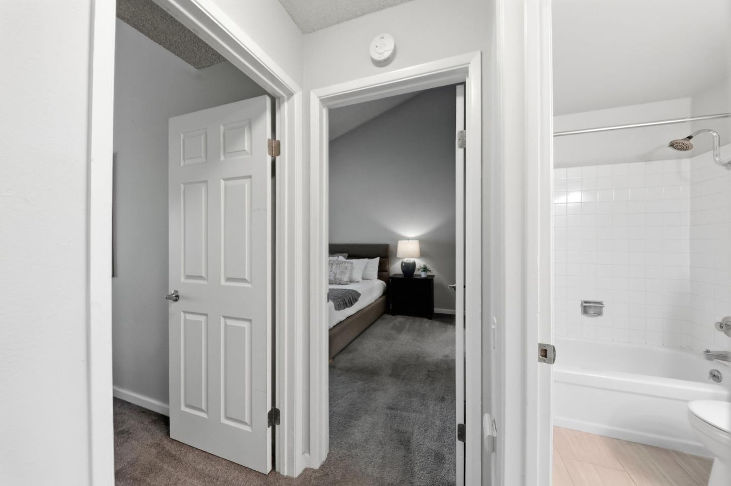 3325 Brittan Avenue, #10, SanCarlos, CA 94070
