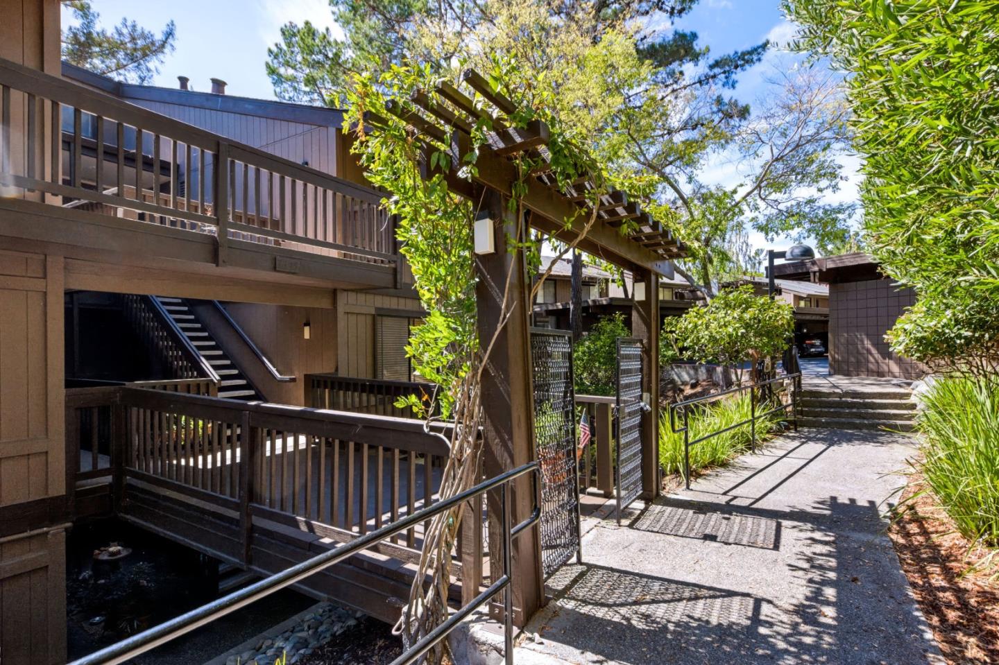 3325 Brittan Avenue, #10, SanCarlos, CA 94070