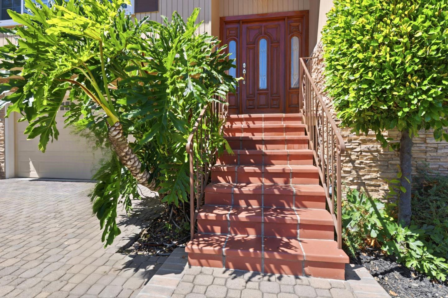 2460 Edith Avenue, RedwoodCity, CA 94061