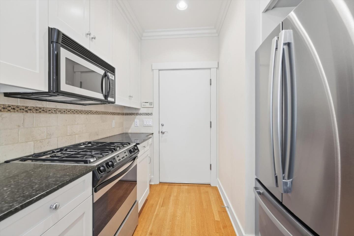 27 Cross Way, LosGatos, CA 95030