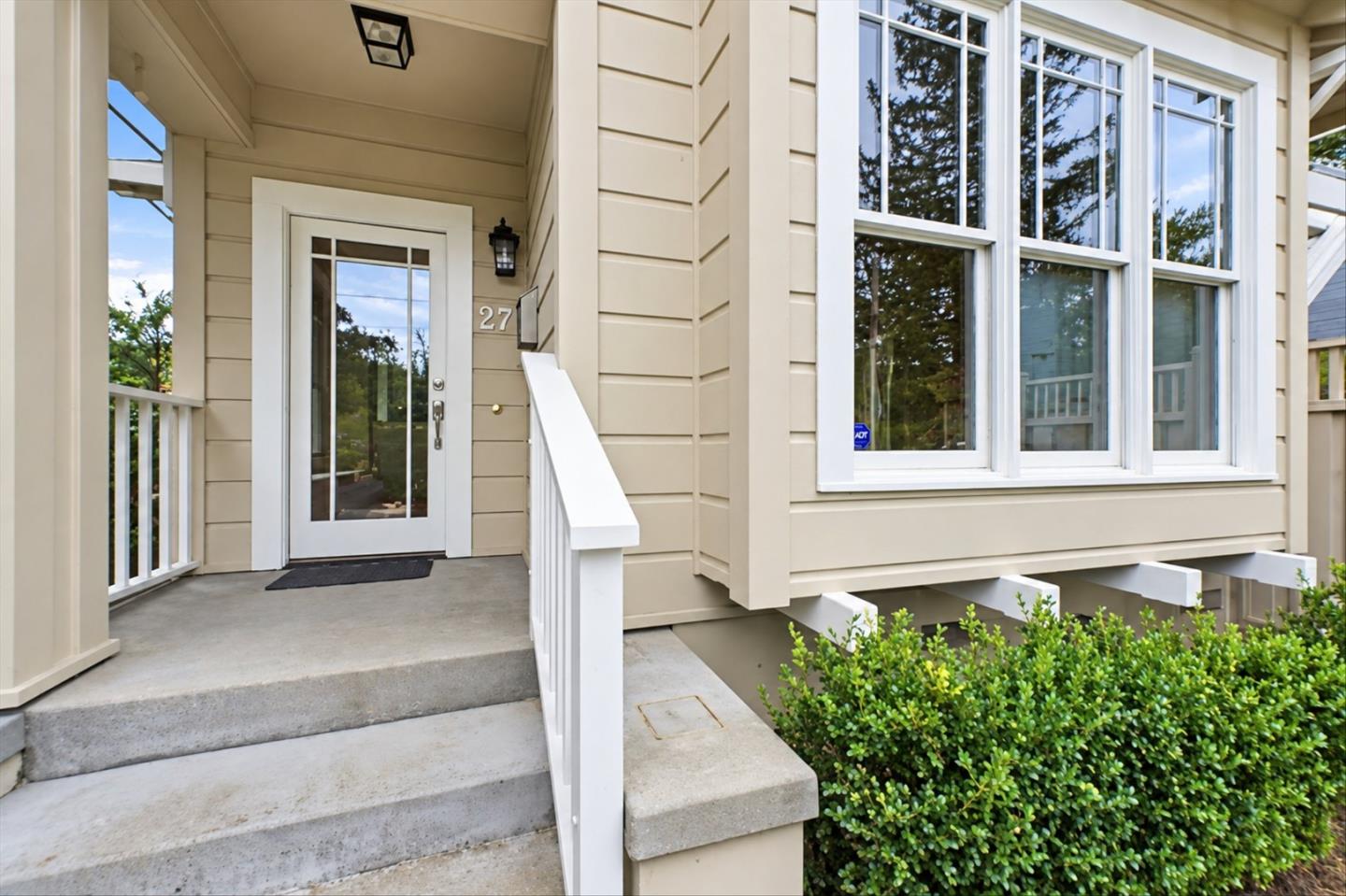 27 Cross Way, LosGatos, CA 95030