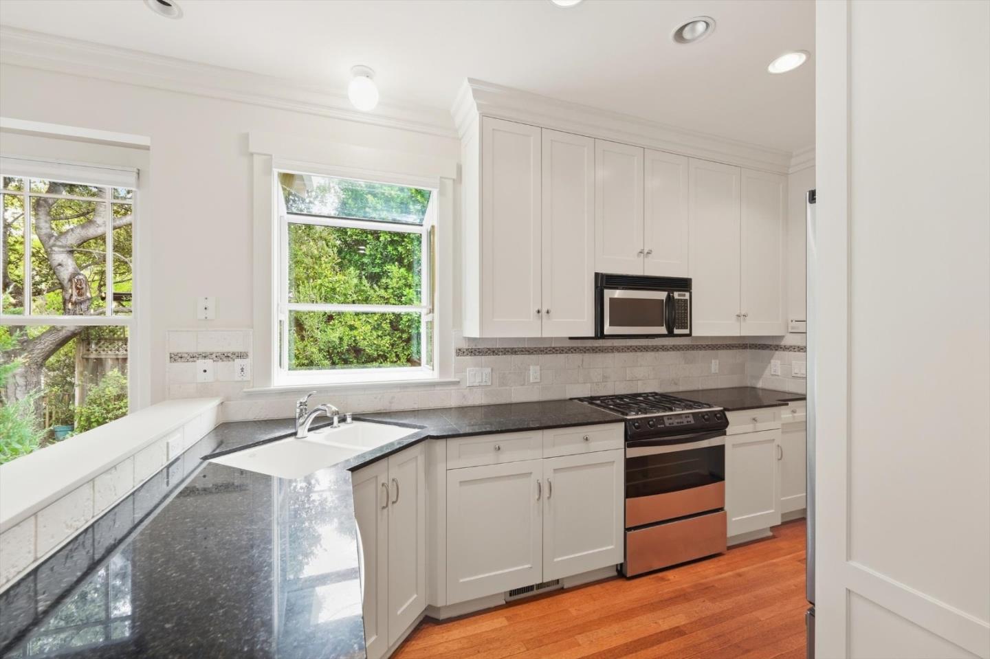 27 Cross Way, LosGatos, CA 95030