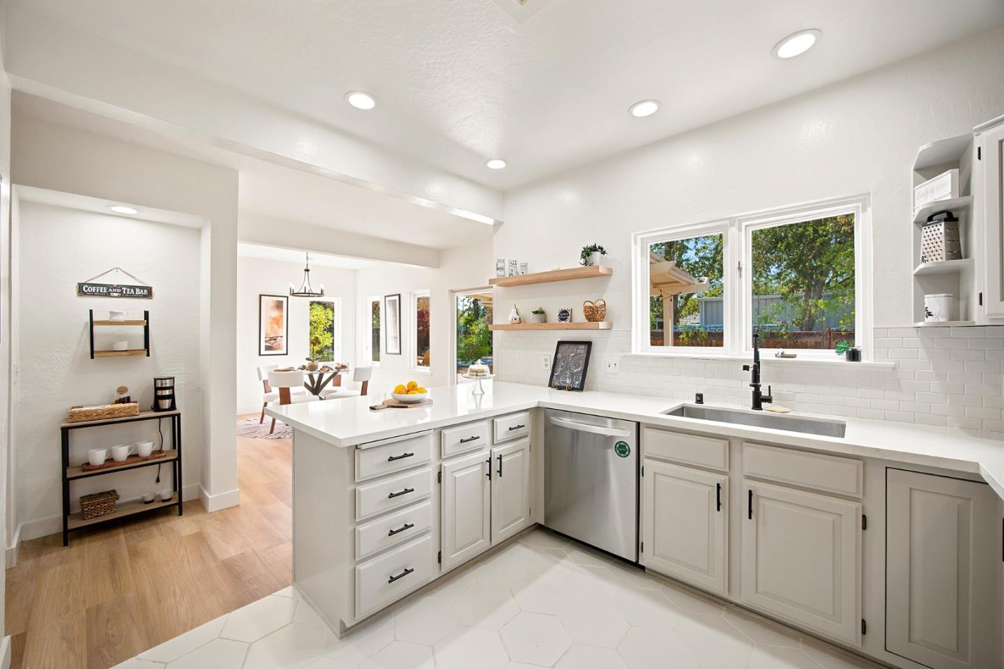 195 Pleasant Valley Drive, Walnut Creek, CA 94597