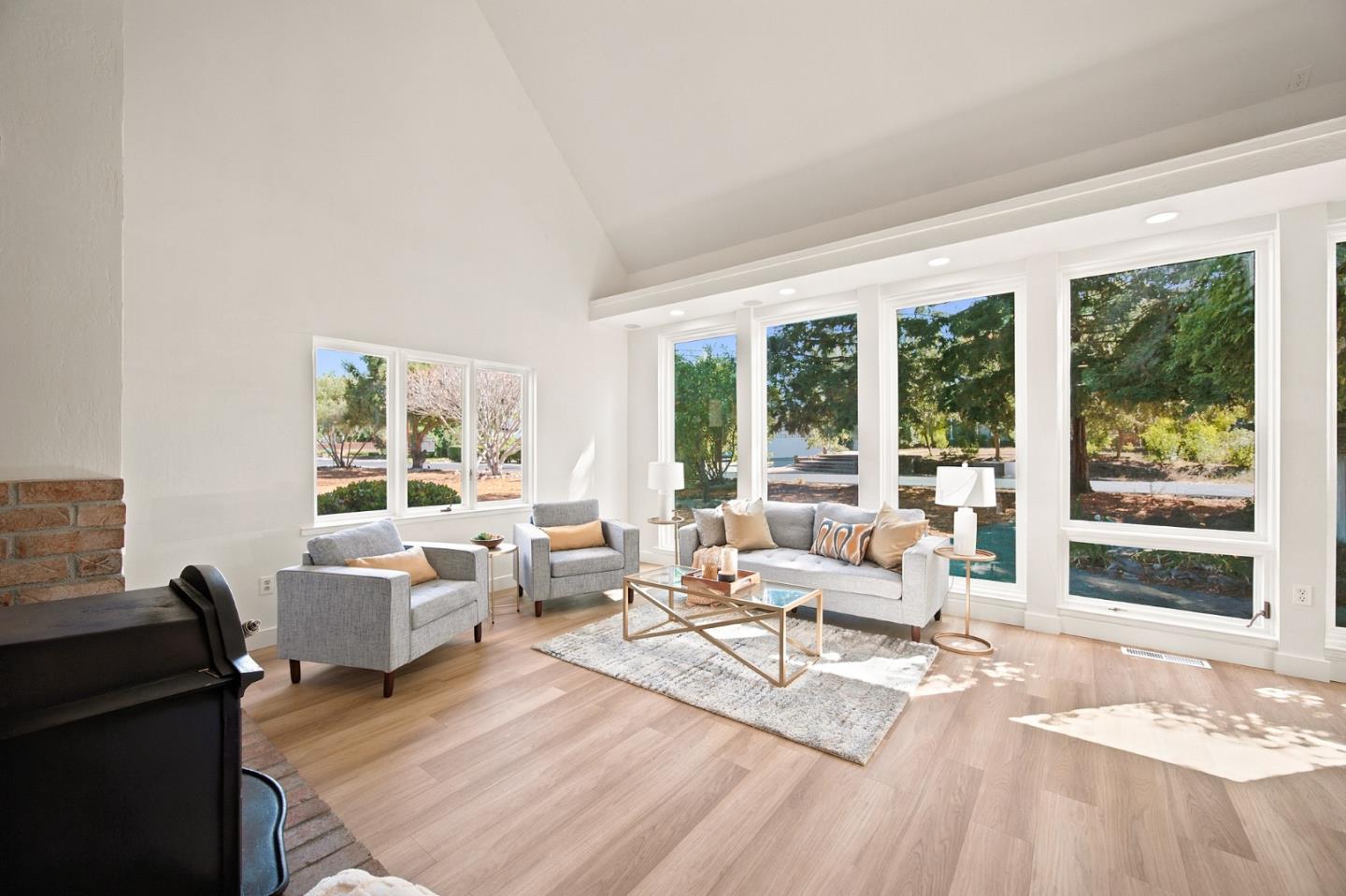 195 Pleasant Valley Drive, Walnut Creek, CA 94597