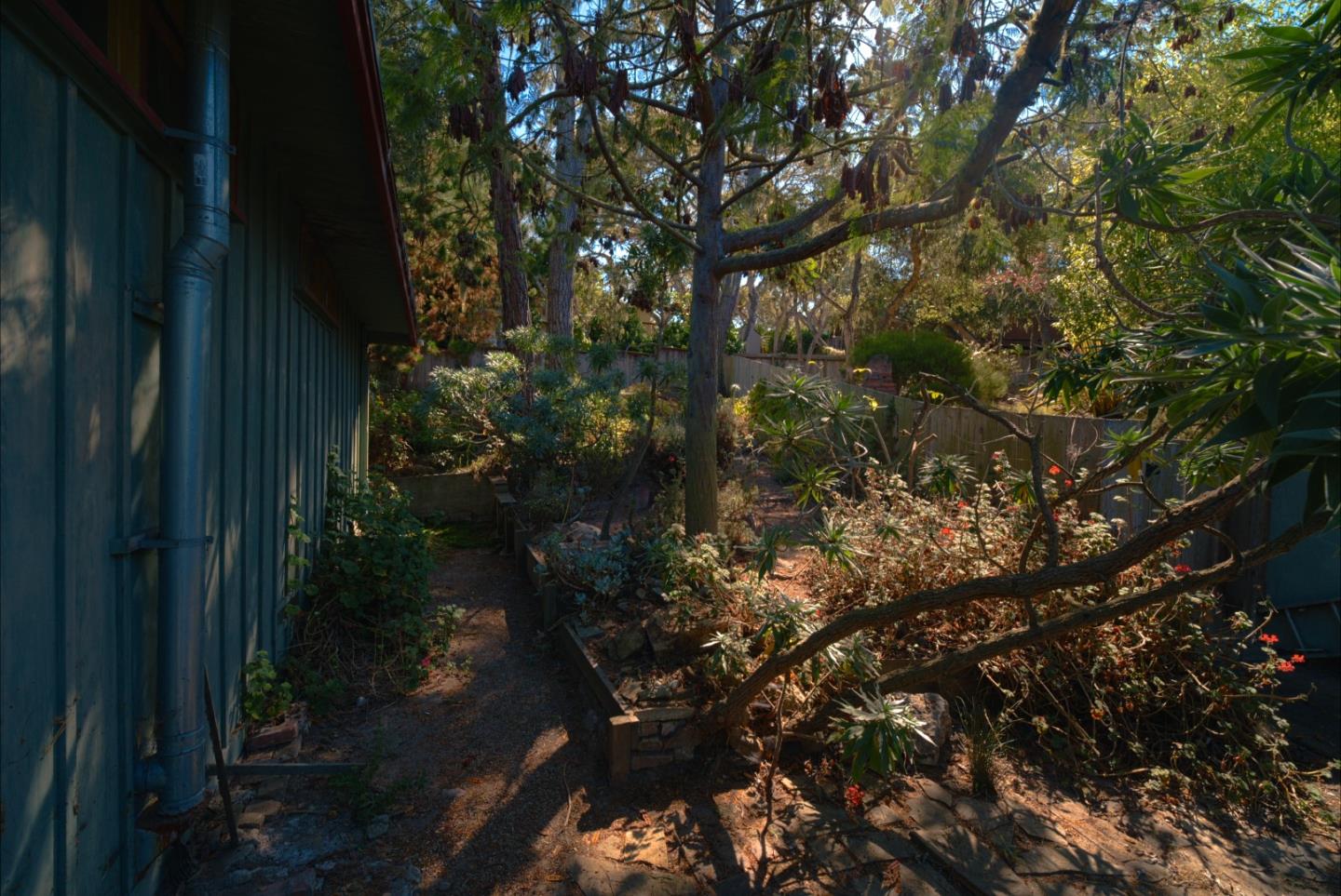 1019 Hillside Avenue, PacificGrove, CA 93950