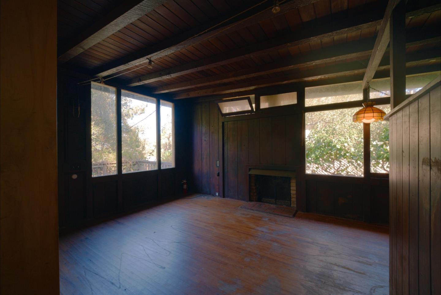 1019 Hillside Avenue, PacificGrove, CA 93950