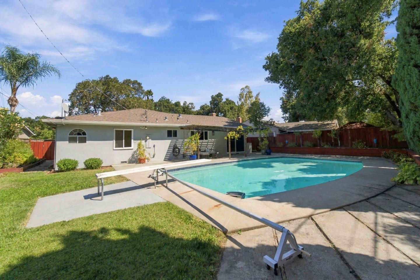 2092 Lynwood Terrace, SanJose, CA 95128