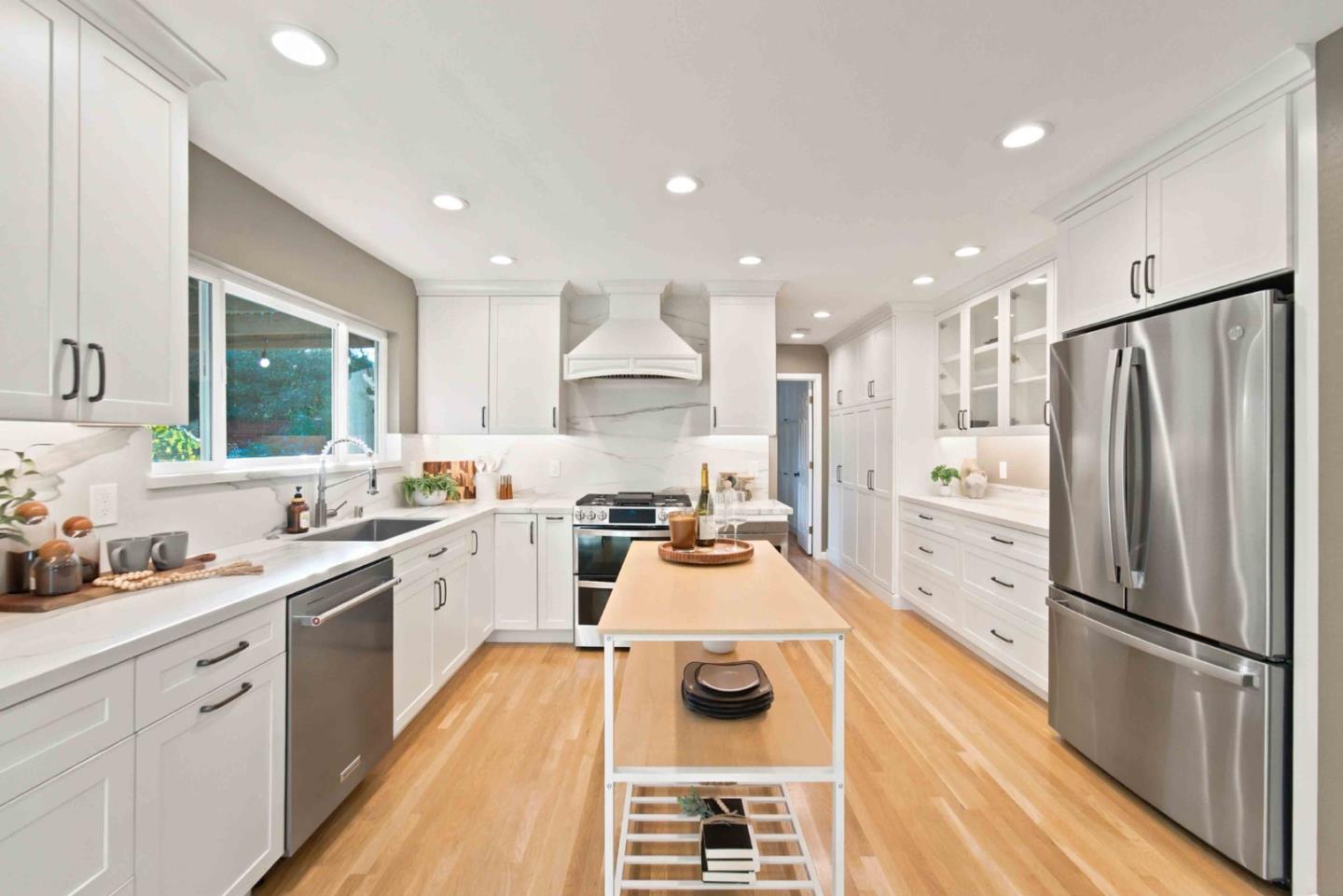 2092 Lynwood Terrace, SanJose, CA 95128