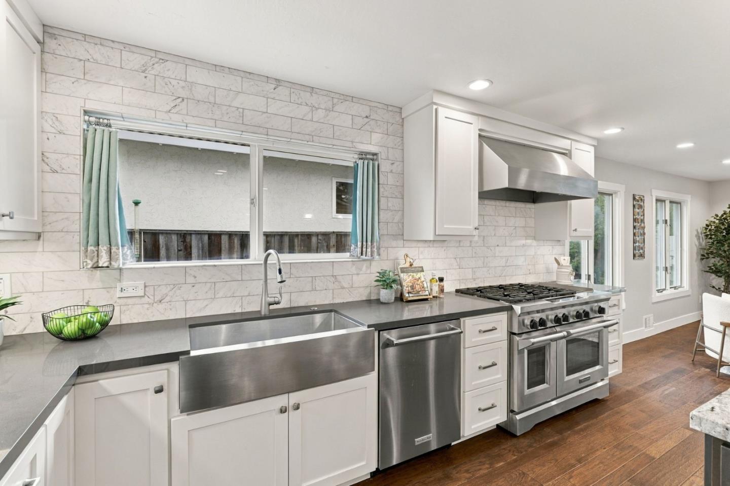 215 Belgatos Road, LosGatos, CA 95032