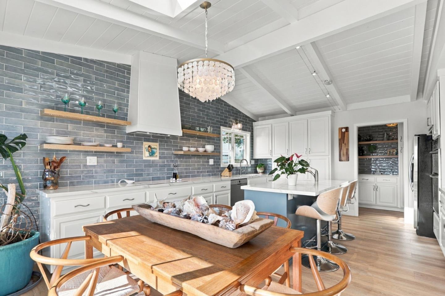 420 Vista Del Mar Drive, Aptos, CA 95003
