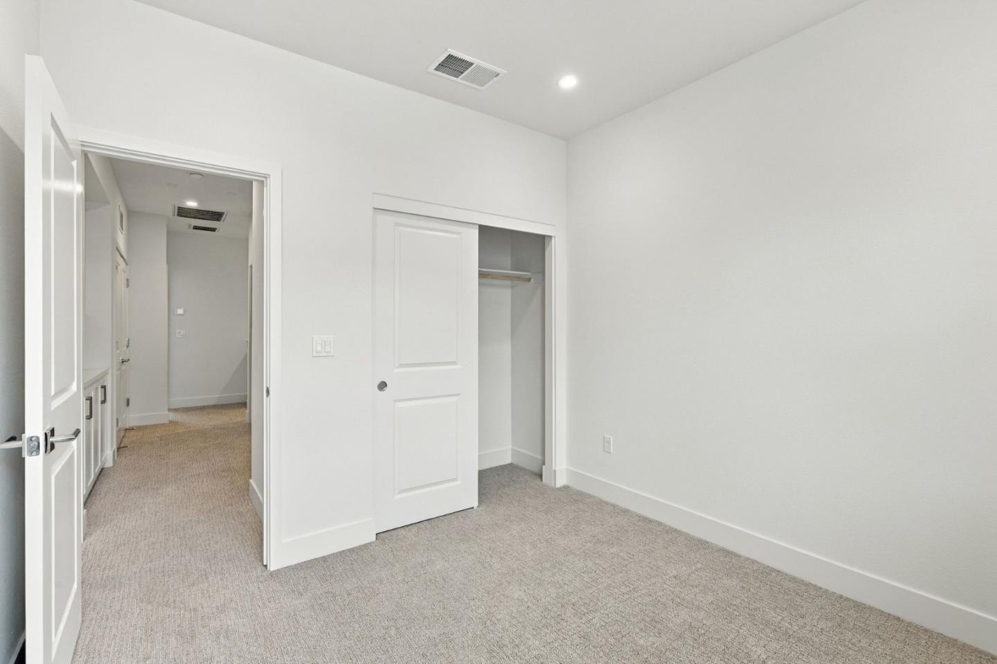 130 Oak Circle, Walnut Creek, CA 94597