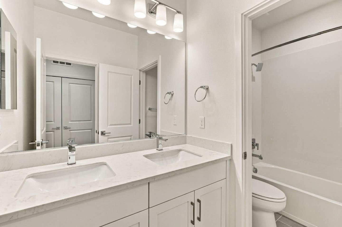 130 Oak Circle, Walnut Creek, CA 94597