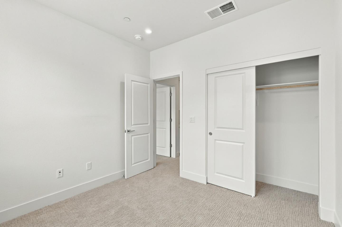 130 Oak Circle, Walnut Creek, CA 94597