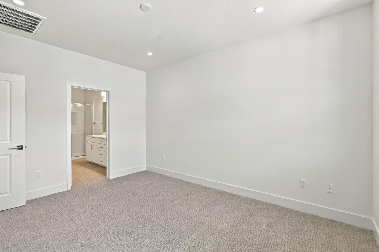 130 Oak Circle, Walnut Creek, CA 94597